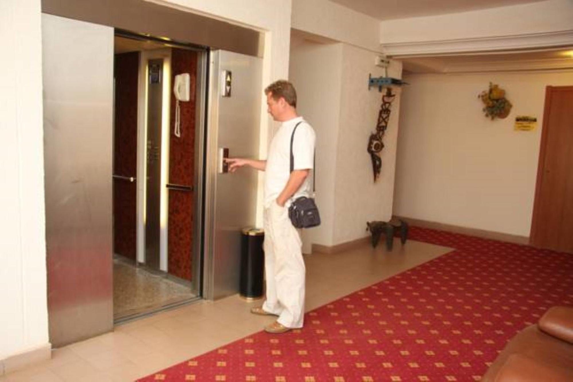 Hotel Splendid Ouagadougou Extérieur photo