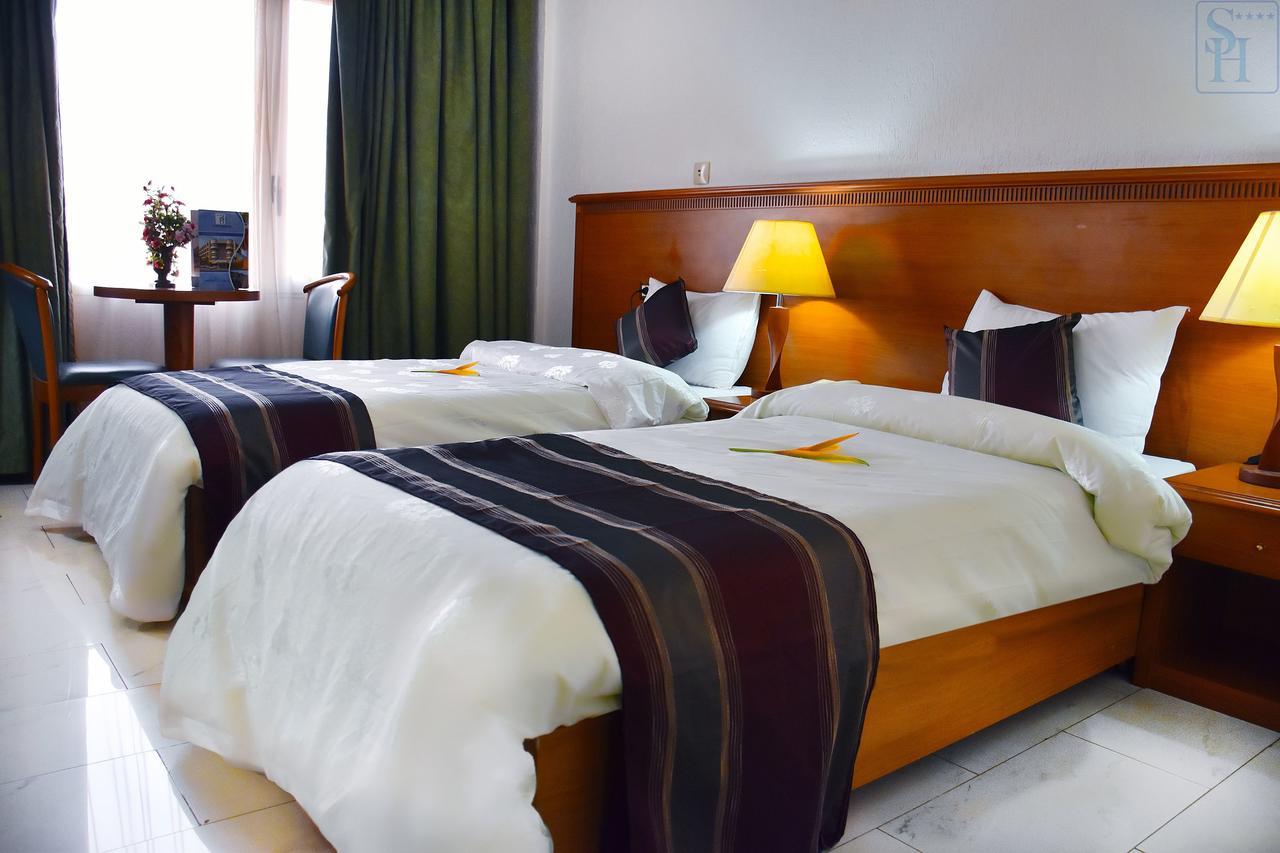 Hotel Splendid Ouagadougou Extérieur photo