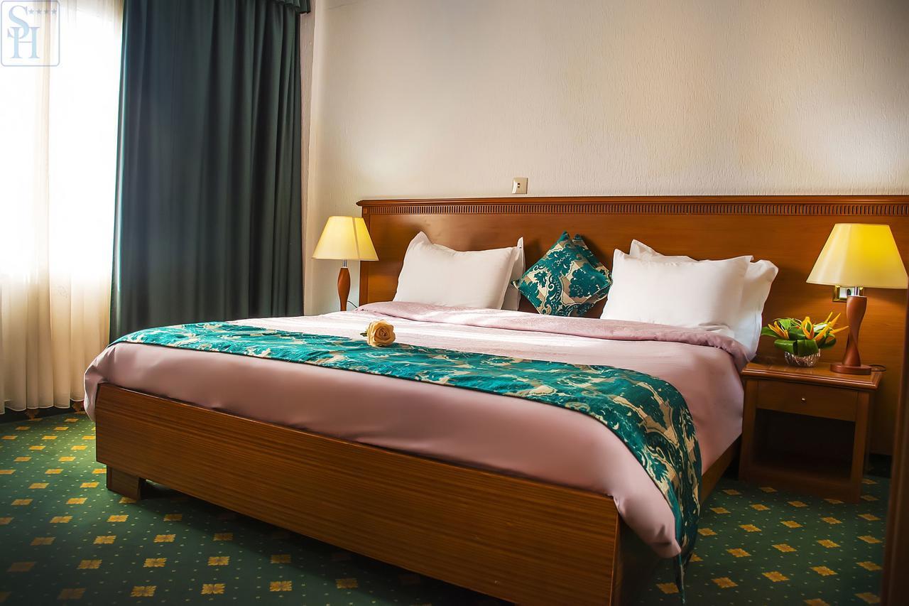 Hotel Splendid Ouagadougou Extérieur photo