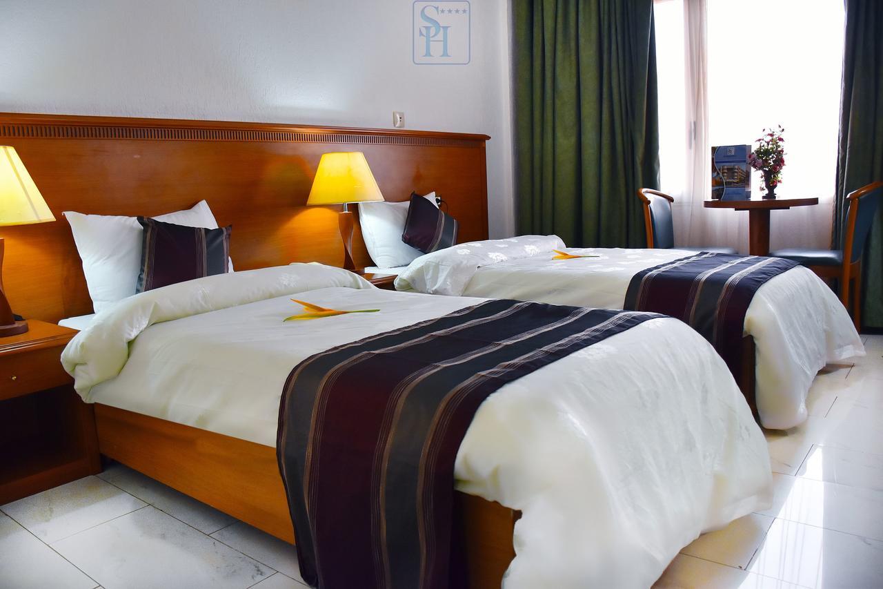 Hotel Splendid Ouagadougou Extérieur photo