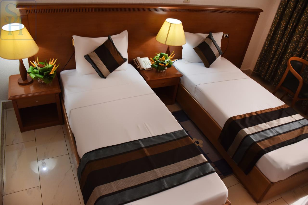 Hotel Splendid Ouagadougou Extérieur photo
